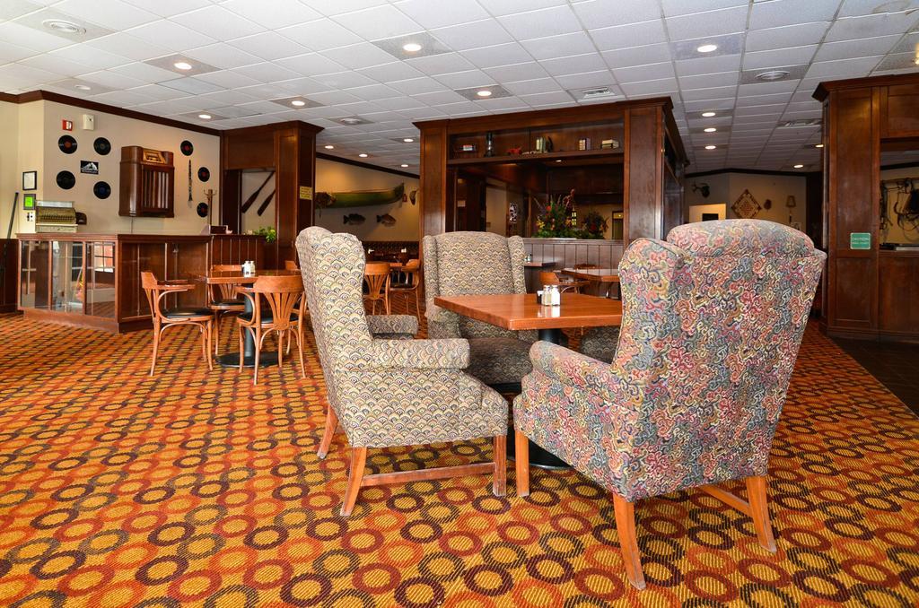 Red Lion Hotel Φάρμινγκτον Εστιατόριο φωτογραφία
